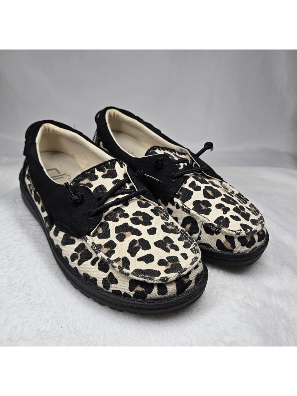 Hey Dude Woman 7W Wendy Woven Cheetah Cream Loafers Leopard Print